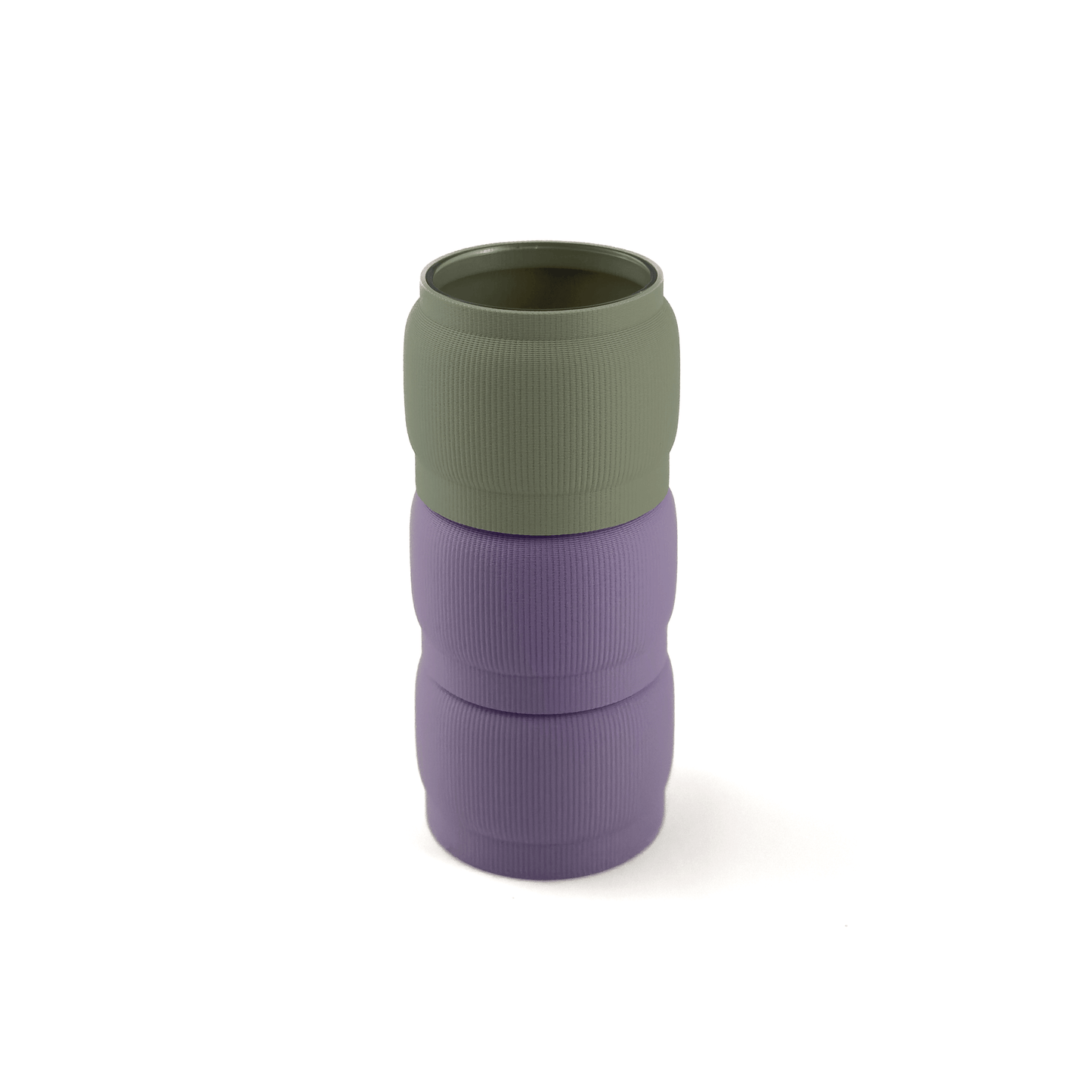 Designvase SORA modular aufgebaut – Größe vase, bestehend aus Boden in boden und zwei Aufsätzen in aufsatz und lila. Aus PLA gefertigt, für stilvolles und flexibles Einrichten.