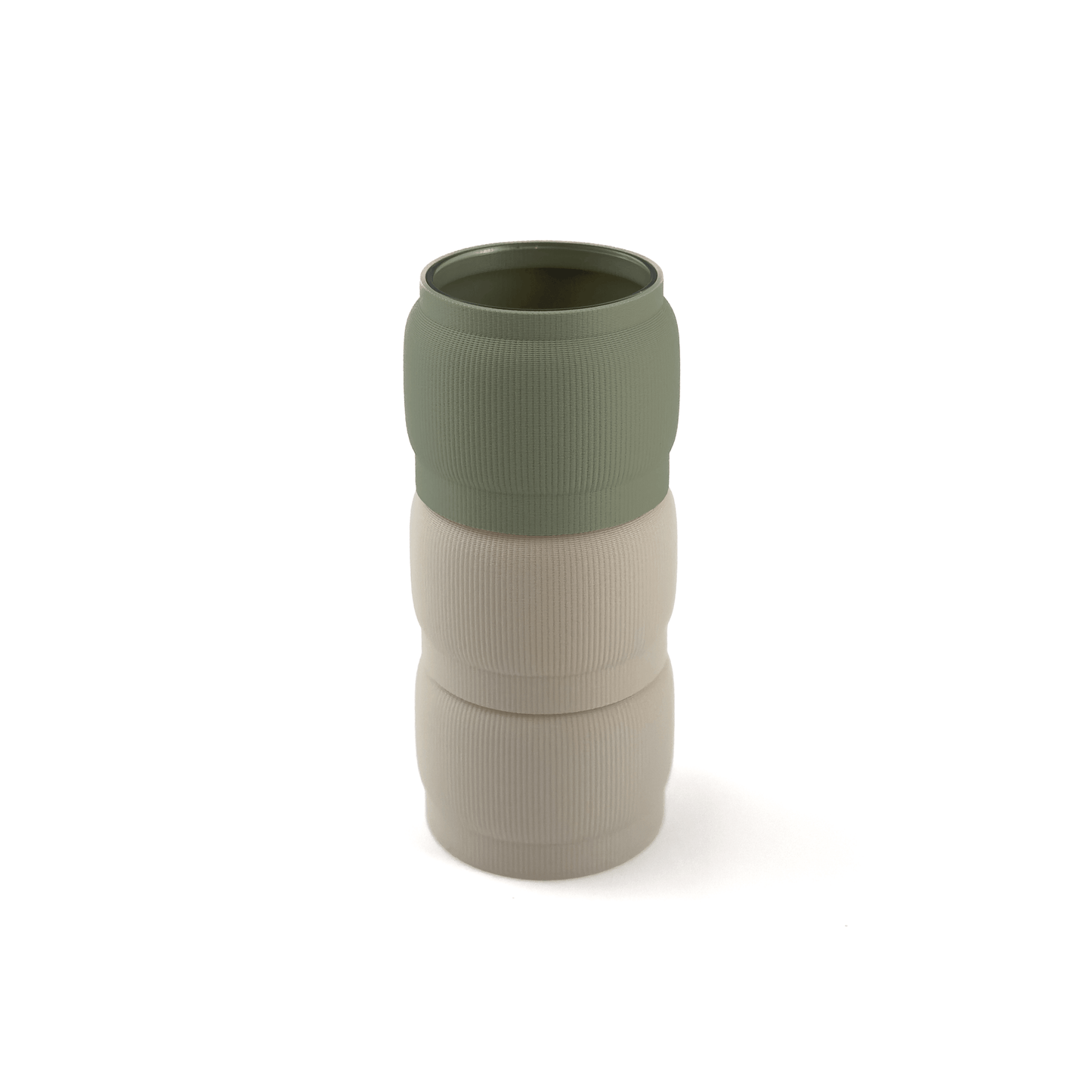 Modern kombinierbare Vase SORA, 3D-gedruckt – Größe vase, kombiniert mit boden Boden sowie Aufsatzfarben aufsatz und weiß. Ein modernes Highlight von Cranny, 3D-gedruckt aus PLA.