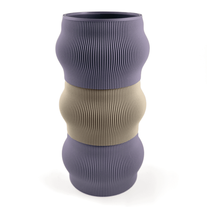Modern kombinierbare Vase CYRA, 3D-gedruckt – Groesse vase, bestehend aus Boden in boden und zwei Aufsaetzen in aufsatz und weiss. Ein modernes Highlight von Cranny, 3D-gedruckt aus PLA.
