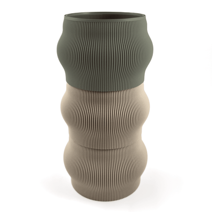 Individuell konfigurierbare Vase CYRA aus dem 3D-Druck – Groesse vase, bestehend aus Boden in boden und zwei Aufsaetzen in aufsatz und weiss. Ideal fuer kreative Interiors – handgefertigt im 3D-Druck.
