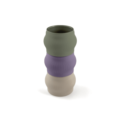 Individuell konfigurierbare Vase CYRA aus dem 3D-Druck – Groesse vase, Farben: Boden boden, Aufsaetze aufsatz und lila. Ein modernes Highlight von Cranny, 3D-gedruckt aus PLA.
