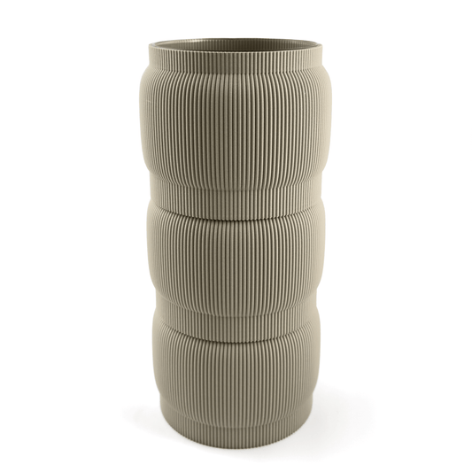 Individuell konfigurierbare Vase SORA aus dem 3D-Druck – Größe vase, bestehend aus Boden in boden und zwei Aufsätzen in aufsatz und weiß. Aus PLA gefertigt, für stilvolles und flexibles Einrichten.