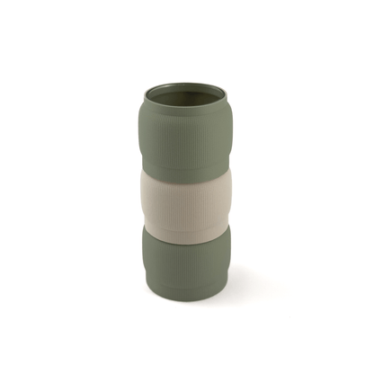 Modern kombinierbare Vase SORA, 3D-gedruckt – Größe vase, bestehend aus Boden in boden und zwei Aufsätzen in aufsatz und weiß. Nachhaltiges Wohnaccessoire von Cranny im modernen Design.