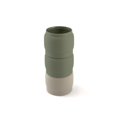 Modern kombinierbare Vase SORA, 3D-gedruckt – Größe vase, kombiniert mit boden Boden sowie Aufsatzfarben aufsatz und grün. Ideal für kreative Interiors – handgefertigt im 3D-Druck.